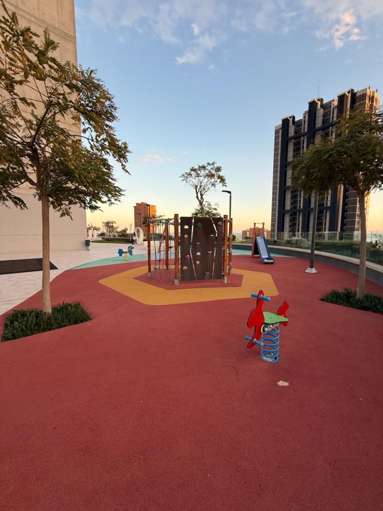 Intempo Sky Luxury Apartment 26 Floor Seaview Benidorm Luaran gambar